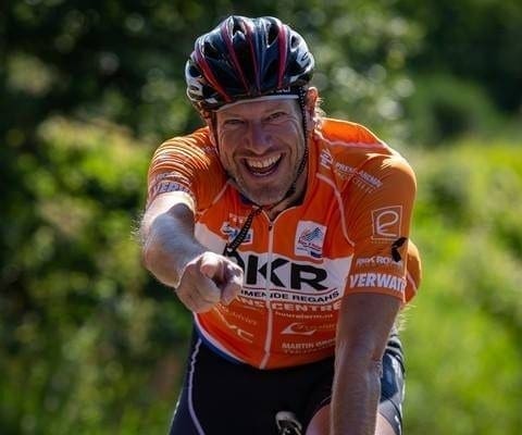 Benefiz-Radrennen für wohltätige Zwecke | 9 Monate im Voraus Benefiz-Radrennen für wohltätige Zwecke | 9 Monate im Voraus